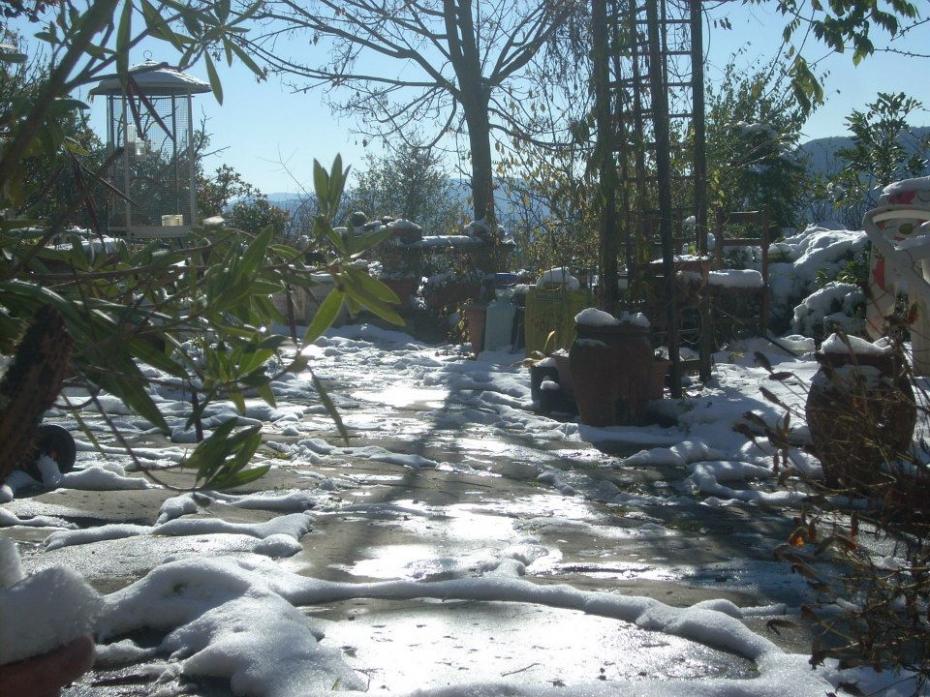 a casa di Ilaria c'è ancora la neve