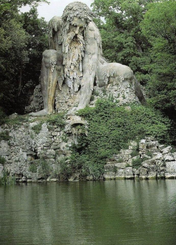 Colosso dell'Appennino, 1580 - sculptor Giambologna (1529-1608) - Villa Demidoff Park, Tuscany, Italy